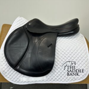16.5 inch Equipe Expression Special Black Medium Wide