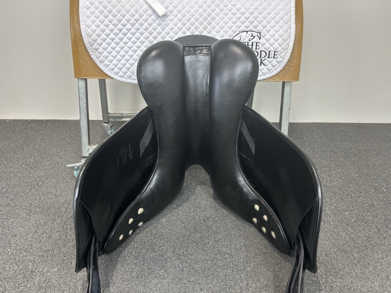 17.5 inch Albion Fabrento Monoflap Black Medium Wide - Image 3