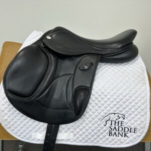 17.5 inch Winners Circle Monoflap Jump Black Medium Wide