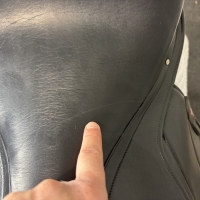 17.5 inch Albion Revelation Red Label Dressage Black Medium Wide - Image 2